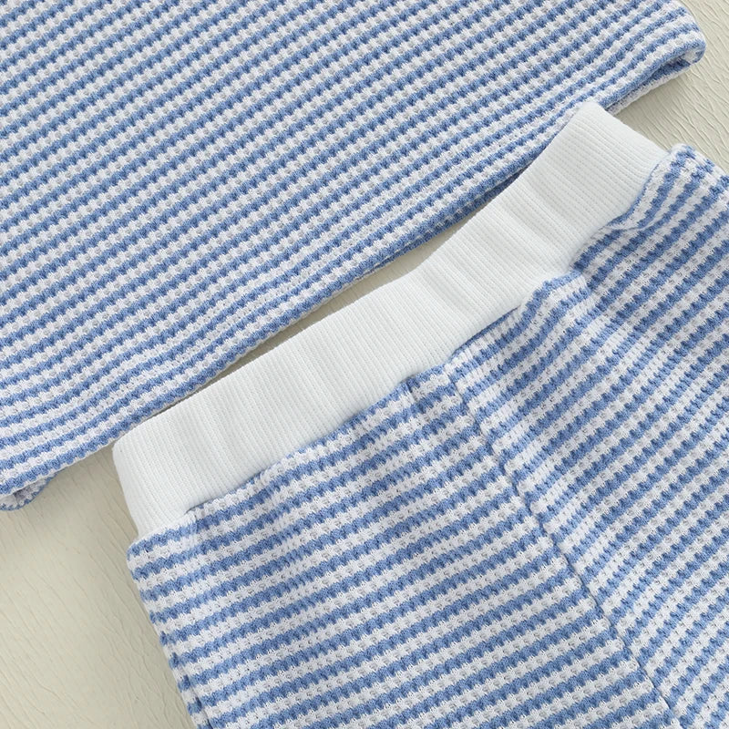 Adorable Infant Summer Ensemble Striped Tee with Elastic Waist Shorts - Cute 2 Piece Set for Your Little One